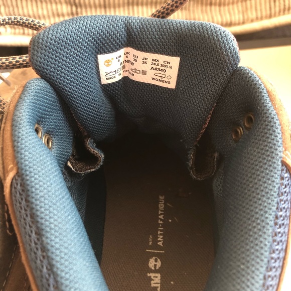 TIMBERLAND WOMEN'S MT. MADDSEN WATERPROOF HIKING BOOTS - Picture 2 of 5